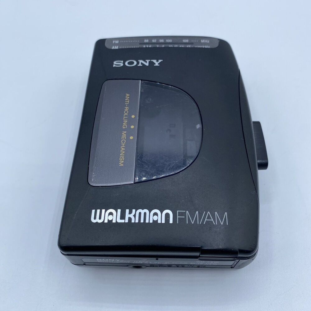 Sony Walkman FM/AM Radio Cassette Player WM-FX10 (RADIO ONLY) (Cassette Broken)
